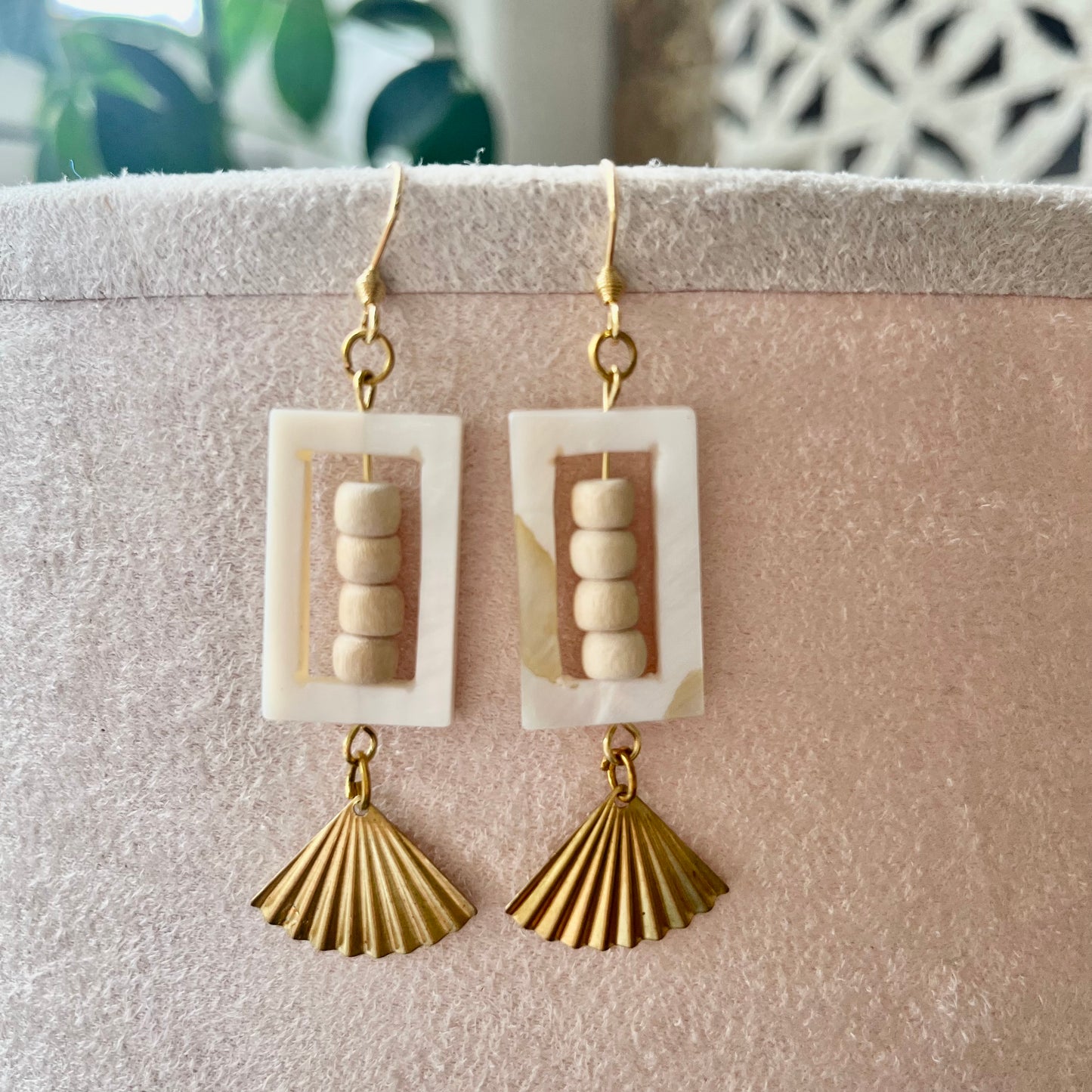 Shell Fan Earring